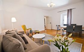 Peristil Loft